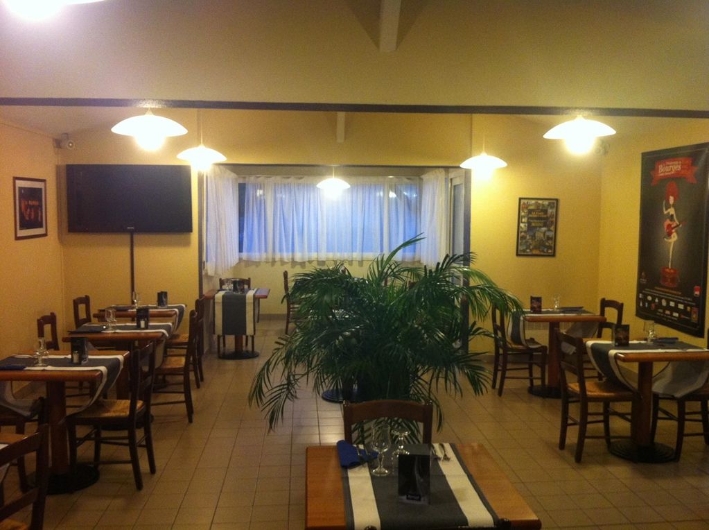 Kyriad Bourges Sud Restaurang bild